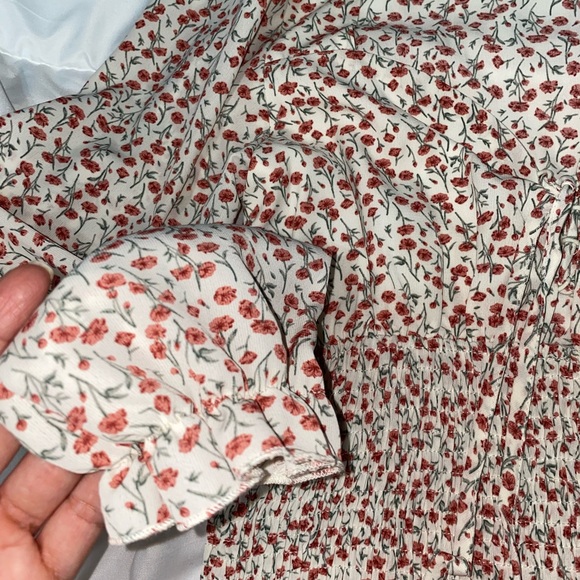 New dress , size Small. - Picture 2 of 5